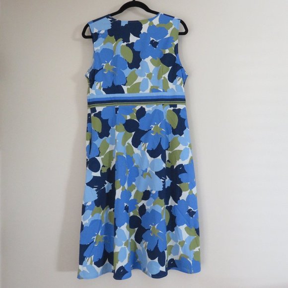 Croft & Barrow Sleeveless Dress | Blue Floral - Picture 4 of 11